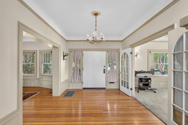 2531 H St, Sacramento, CA 95816