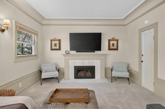 2531 H St, Sacramento, CA 95816