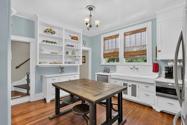 2531 H St, Sacramento, CA 95816