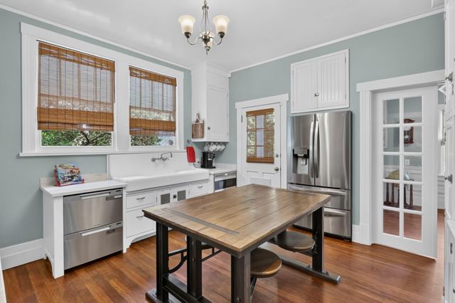 2531 H St, Sacramento, CA 95816