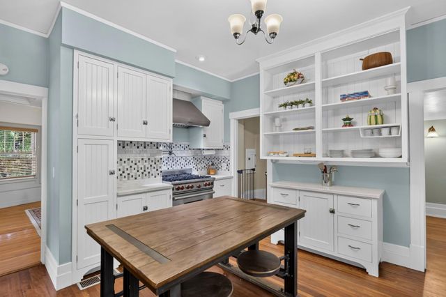 2531 H St, Sacramento, CA 95816
