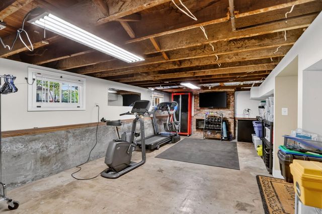 2531 H St, Sacramento, CA 95816