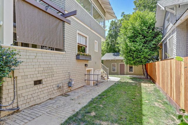 2531 H St, Sacramento, CA 95816