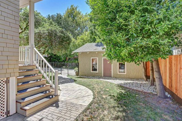 2531 H St, Sacramento, CA 95816