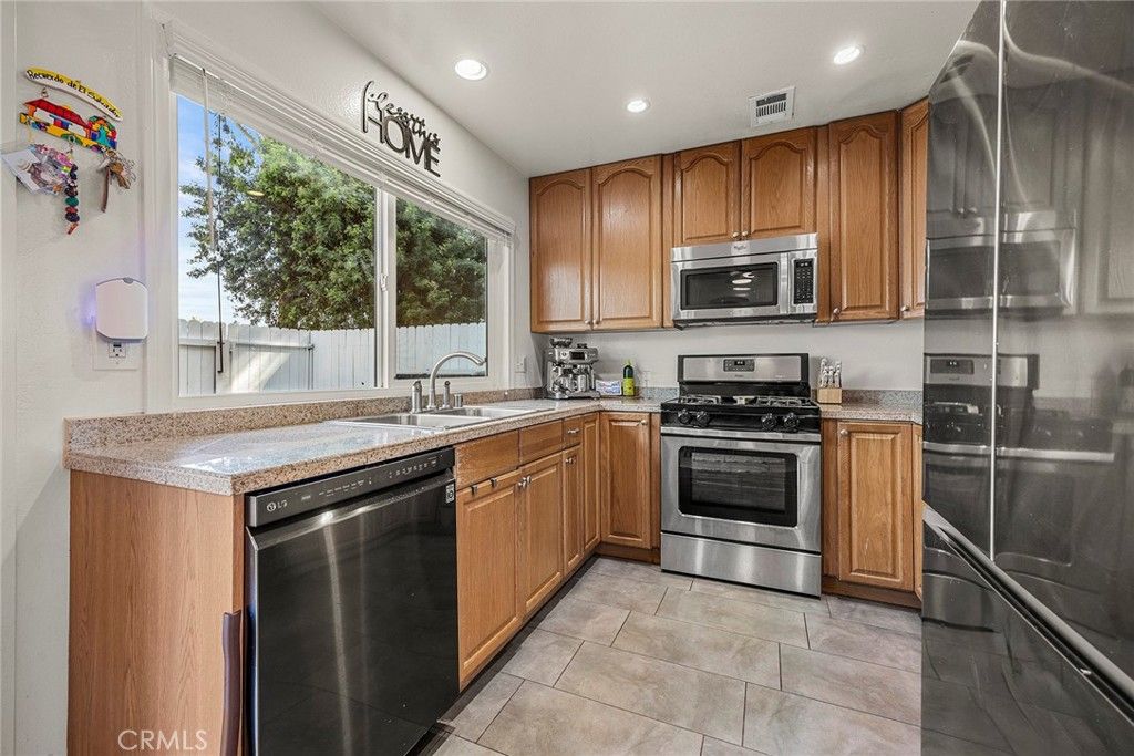 22946 Moonstone, Lake Forest, CA 92630 — photo 2