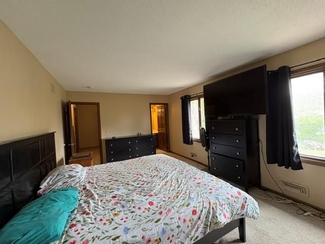 10444 Quaker Lane N, Maple Grove, MN 55369