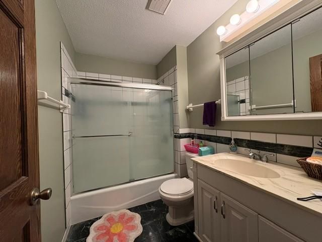 10444 Quaker Lane N, Maple Grove, MN 55369