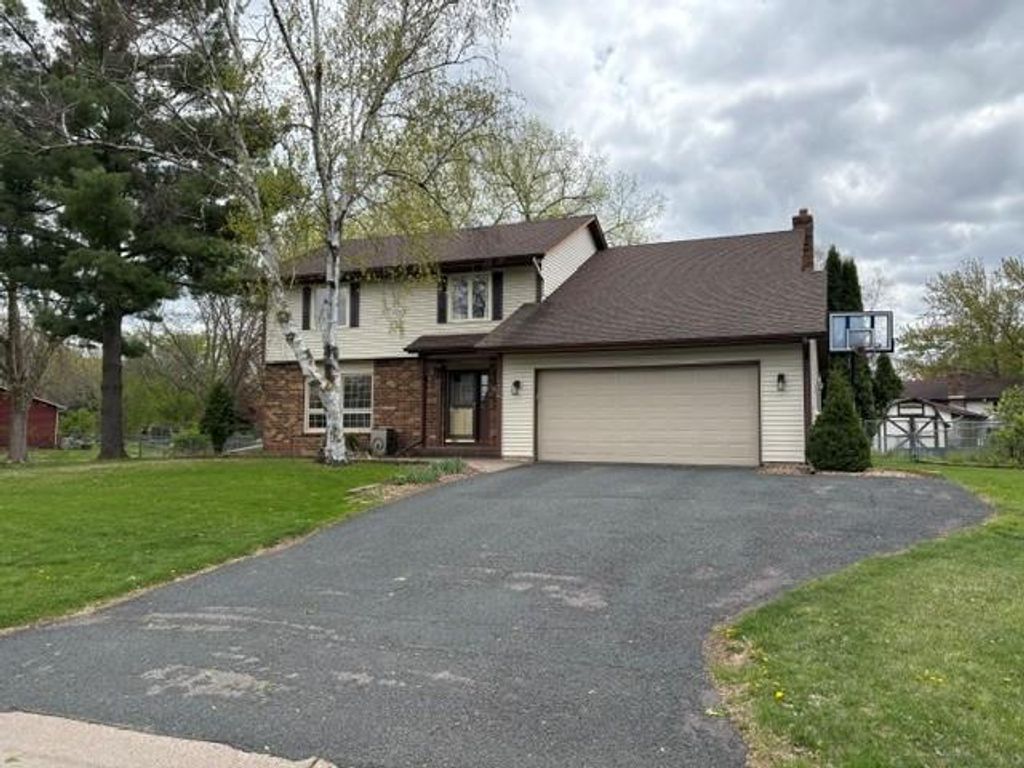 10444 Quaker Lane N, Maple Grove, MN 55369