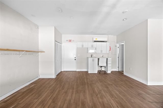 4151 W Hallandale Beach Blvd, West Park, FL 33023