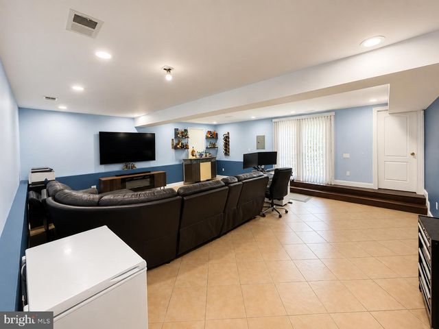13325 POCOMOKE CT, Woodbridge, VA 22192