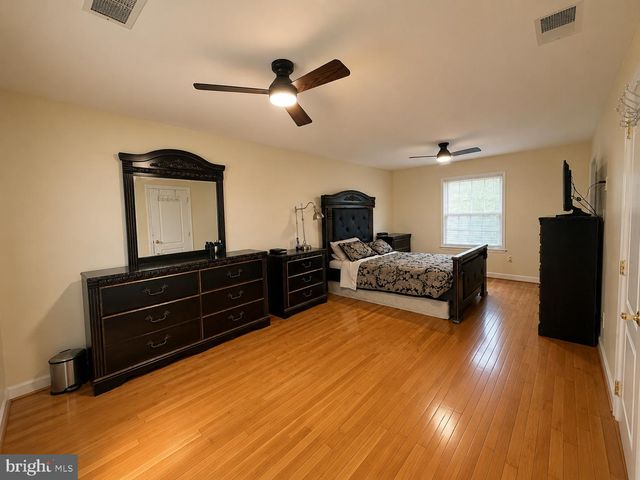 13325 POCOMOKE CT, Woodbridge, VA 22192