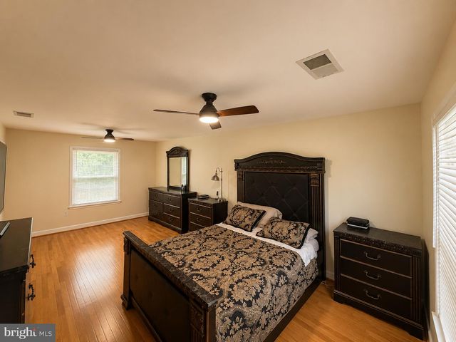 13325 POCOMOKE CT, Woodbridge, VA 22192