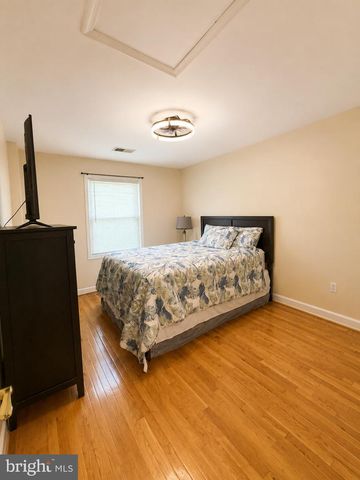13325 POCOMOKE CT, Woodbridge, VA 22192