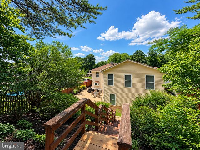 13325 POCOMOKE CT, Woodbridge, VA 22192