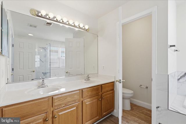 13573 CEDAR RUN LN, Herndon, VA 20171