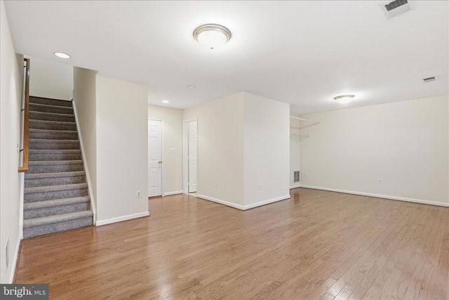 13573 CEDAR RUN LN, Herndon, VA 20171