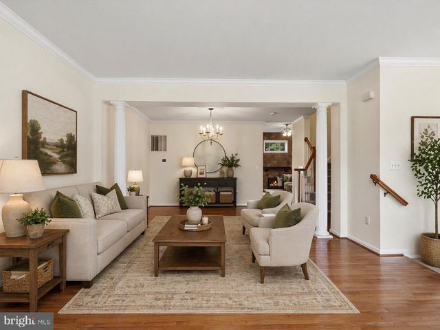 13573 CEDAR RUN LN, Herndon, VA 20171