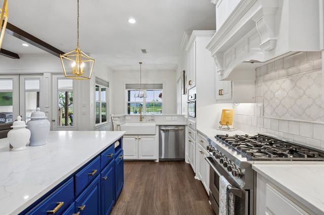 6056 The Resort Boulevard, Fort Worth, TX 76179