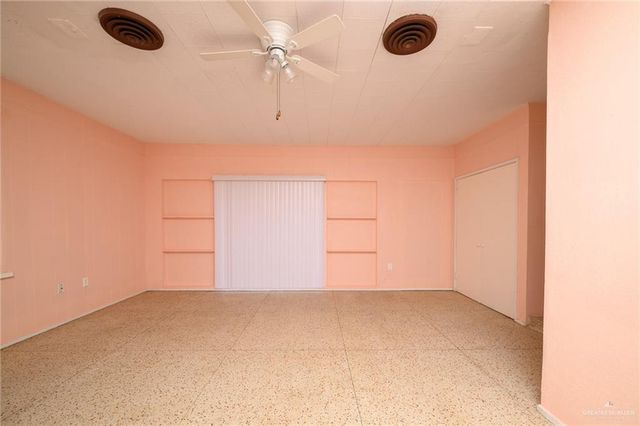 439 E Van Eaton Avenue, Raymondville, TX 78580