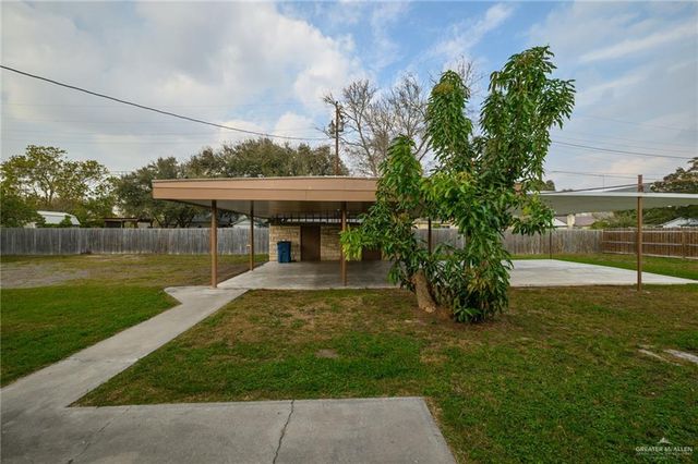439 E Van Eaton Avenue, Raymondville, TX 78580