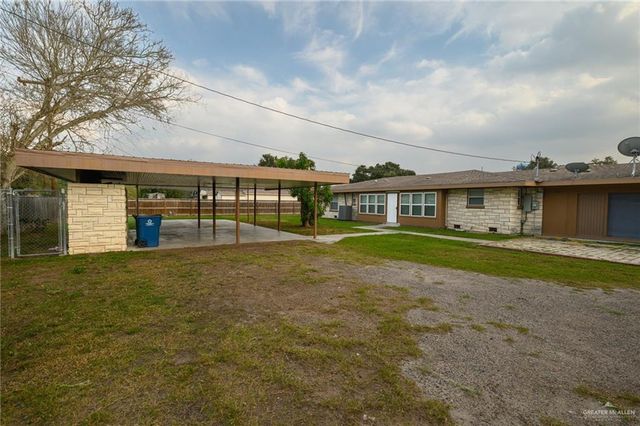 439 E Van Eaton Avenue, Raymondville, TX 78580