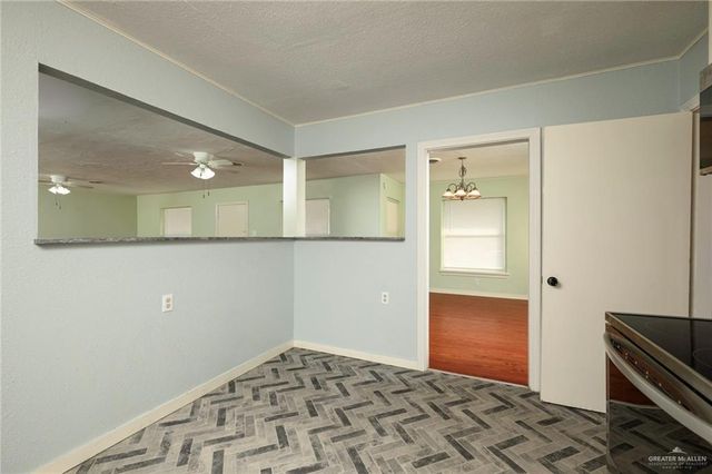 439 E Van Eaton Avenue, Raymondville, TX 78580