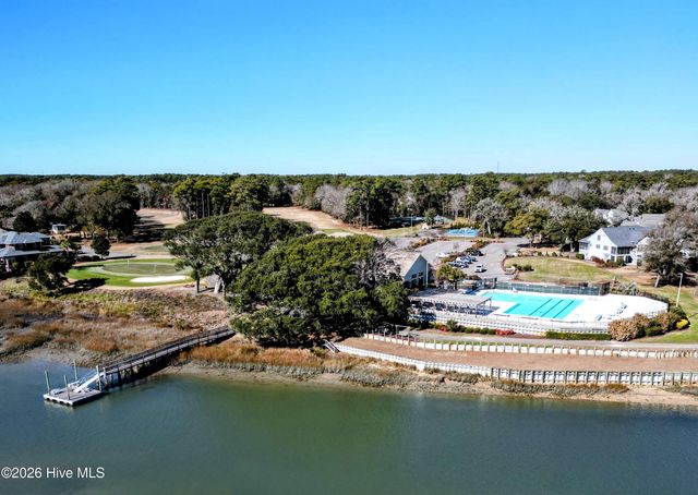 274 Genoes Point Road SW, Supply, NC 28462