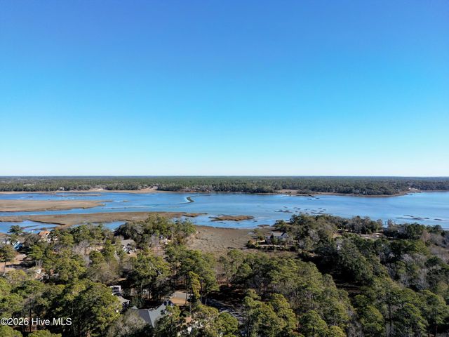 274 Genoes Point Road SW, Supply, NC 28462