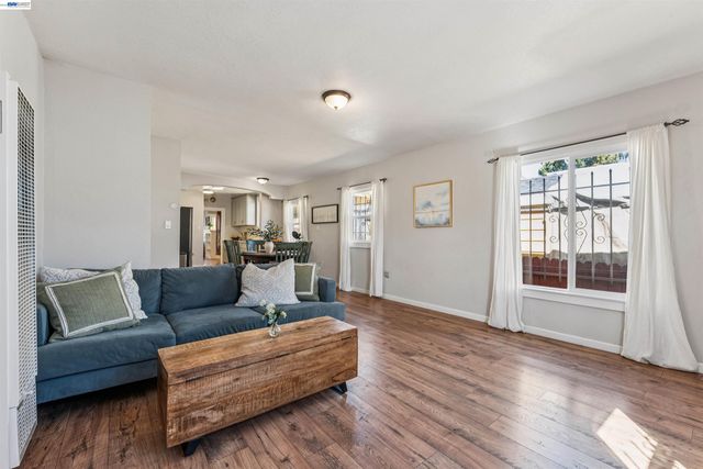 1262 94th Avenue, Oakland, CA 94603