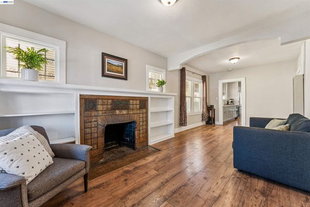 1262 94th Avenue, Oakland, CA 94603