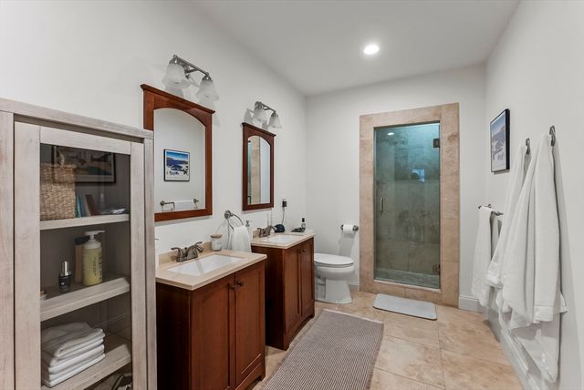 350 W 2nd St 2, Boston, MA 02127