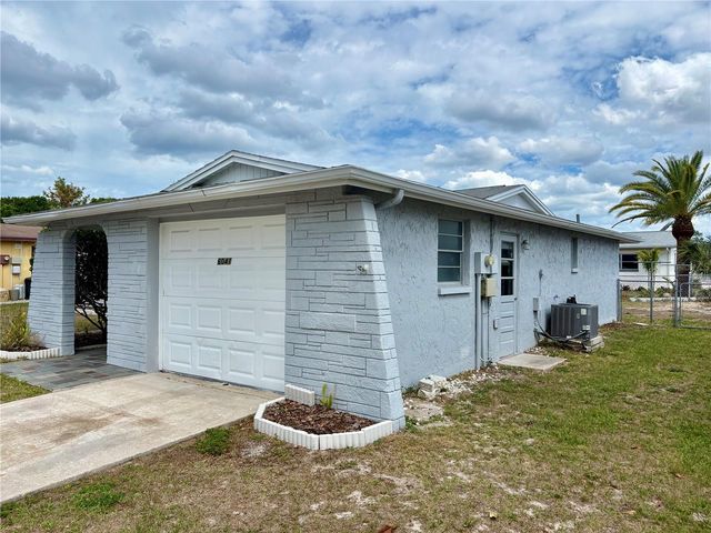 6041 13TH AVENUE, New Port Richey, FL 34653