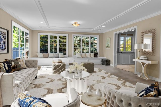 40 Waterford Park, Amherst, NY 14221