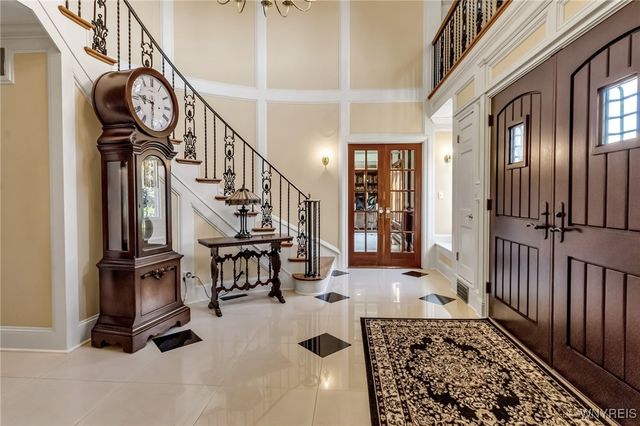 40 Waterford Park, Amherst, NY 14221