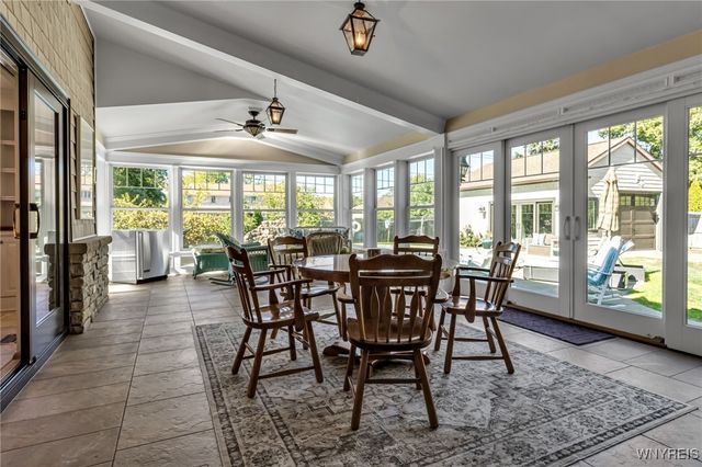 40 Waterford Park, Amherst, NY 14221