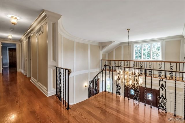 40 Waterford Park, Amherst, NY 14221