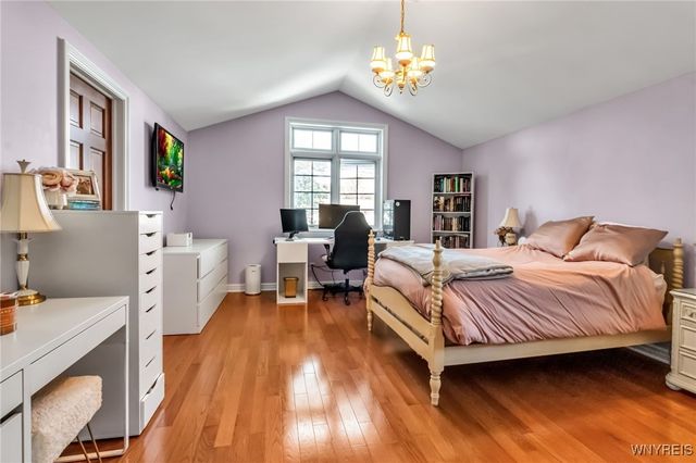 40 Waterford Park, Amherst, NY 14221