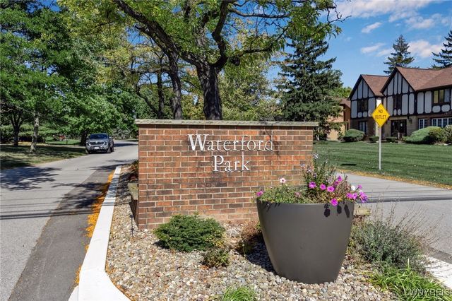 40 Waterford Park, Amherst, NY 14221