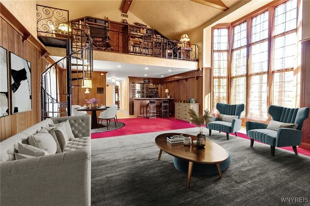 40 Waterford Park, Amherst, NY 14221