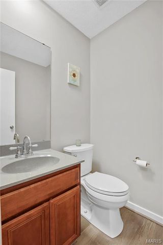 1021 Fairways Drive 1, Lake St Louis, MO 63367