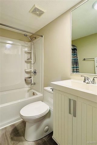1021 Fairways Drive 1, Lake St Louis, MO 63367