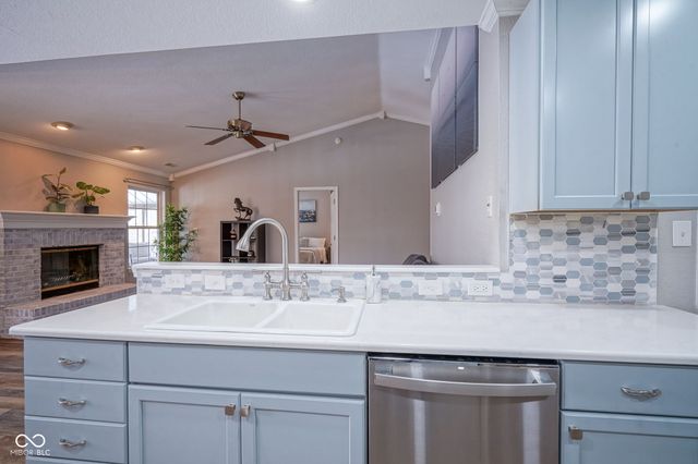 6038 White Birch Drive, Fishers, IN 46038