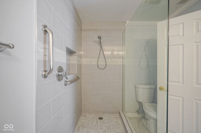 6038 White Birch Drive, Fishers, IN 46038