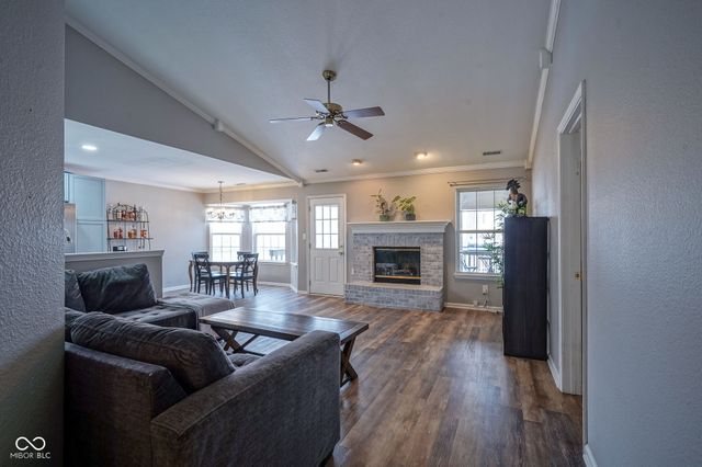 6038 White Birch Drive, Fishers, IN 46038