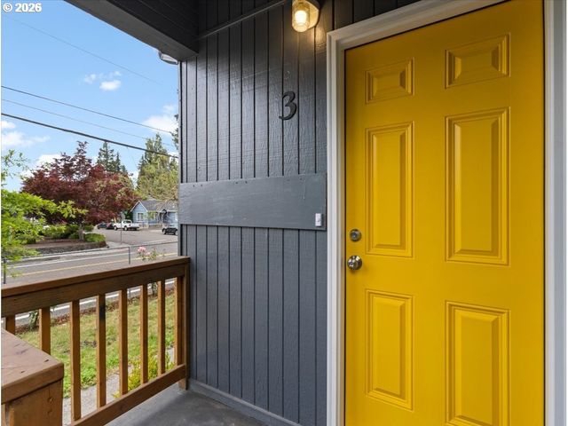 234 Ne CLEVELAND Ave, Gresham, OR 97030