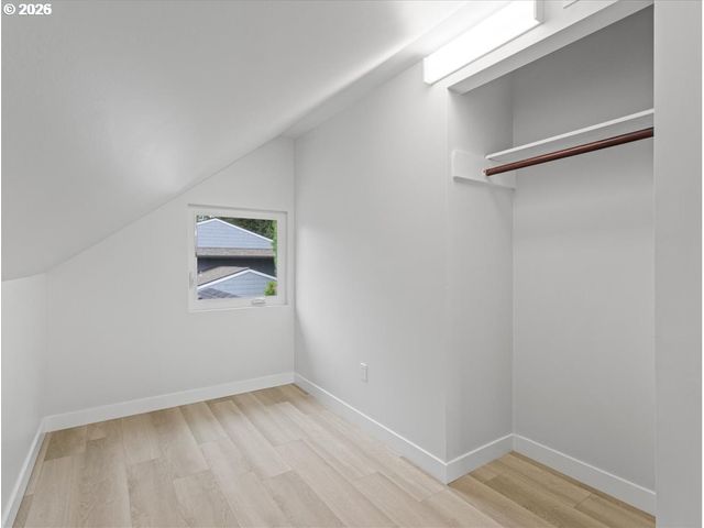 234 Ne CLEVELAND Ave, Gresham, OR 97030