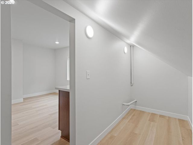 234 Ne CLEVELAND Ave, Gresham, OR 97030