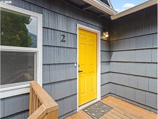 234 Ne CLEVELAND Ave, Gresham, OR 97030