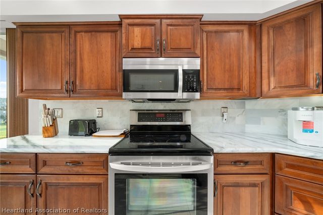 34 Meadowlake Circle S, Lake Placid, FL 33852