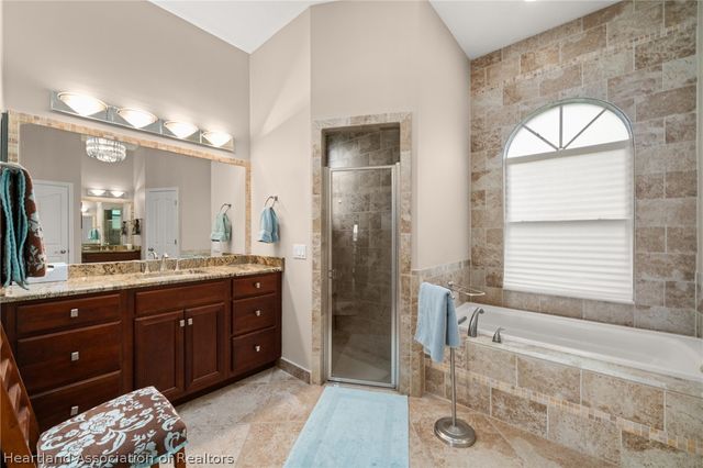 34 Meadowlake Circle S, Lake Placid, FL 33852